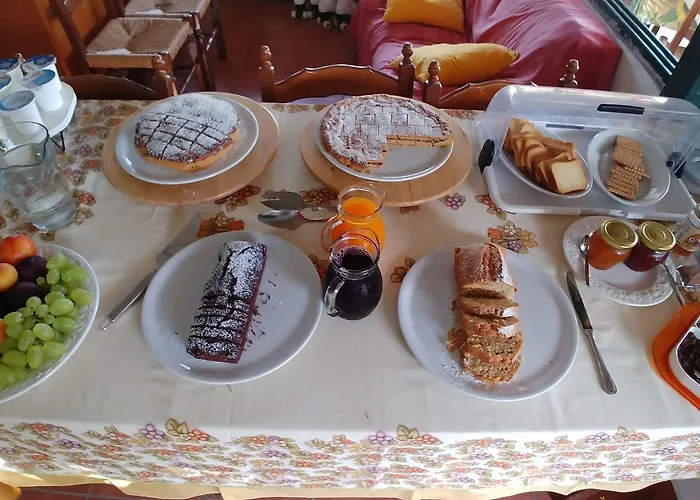 La Piana Degli Ulivi Alojamento de Acomodação e Pequeno-almoço 4*