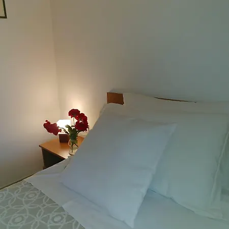 Alojamento de Acomodação e Pequeno-almoço La Piana Degli Ulivi 3*