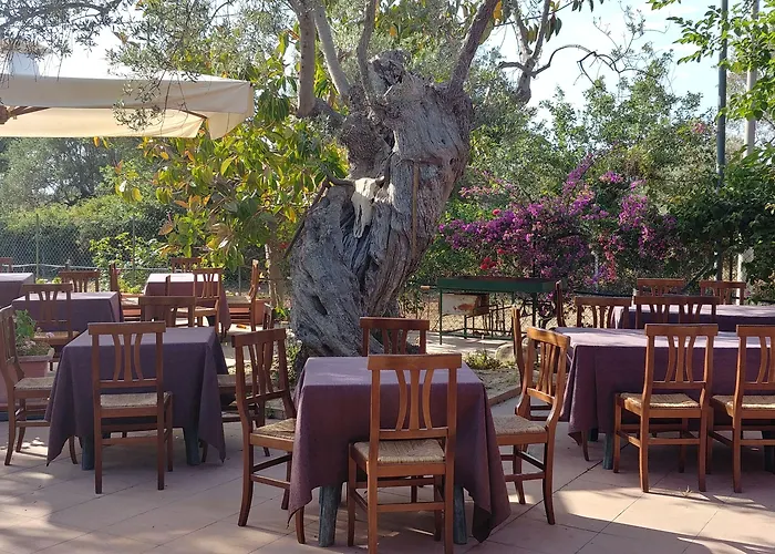 La Piana Degli Ulivi 4* 罗萨诺