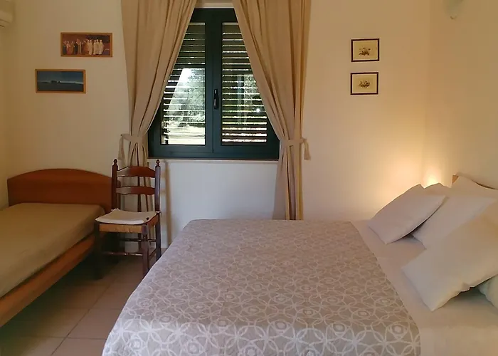 La Piana Degli Ulivi 住宿加早餐酒店 4*